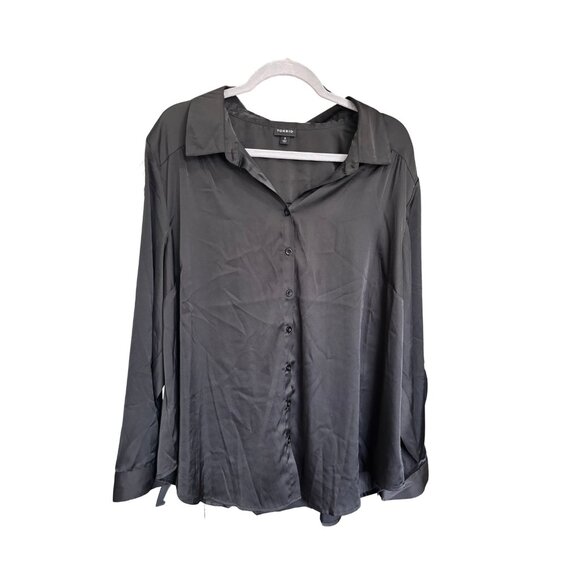Gently Used Torrid Madison Crepe De Chine Button-Front Long Sleeve Shirt Size 3x - Picture 4 of 8